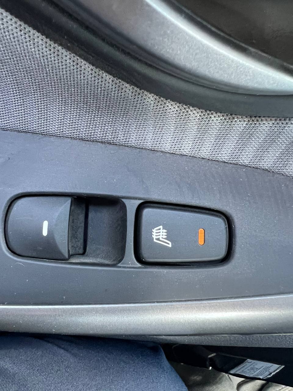 2013 Hyundai Elantra GLS**Jamais accidente**Un PropriÉtaire**Toit Ouvrant**SIEGES CHAUFFANTS**SIEGES CHAUFFANTS ARRIERE**MAGS** Image principale