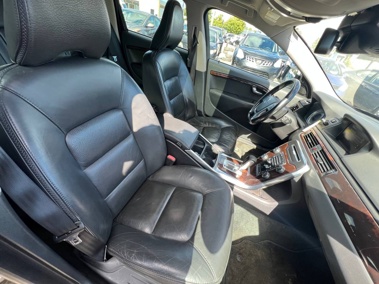 2012 Volvo XC70 T6**AWD  Toit Ouvrant**ALERTE D'ANGLE MORT**SIEGES EN CUIR**SIEGES CHAUFFANTS**SIEGES CHAUFFANTS ARRIERE**MAGS** Image principale