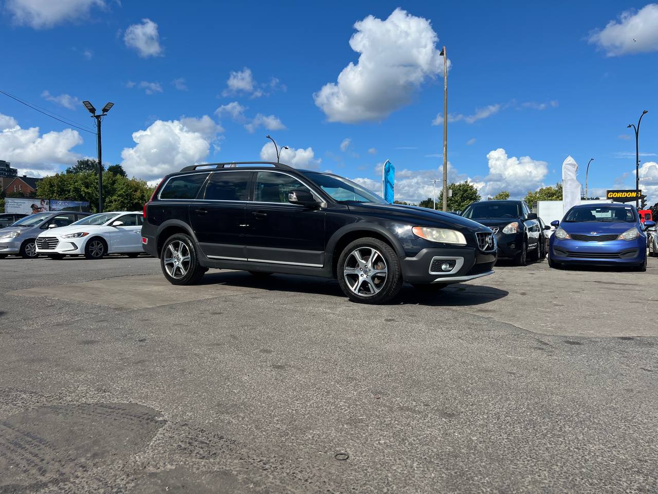 2012 Volvo XC70 T6**AWD  Toit Ouvrant**ALERTE D'ANGLE MORT**SIEGES EN CUIR**SIEGES CHAUFFANTS**SIEGES CHAUFFANTS ARRIERE**MAGS** Image principale