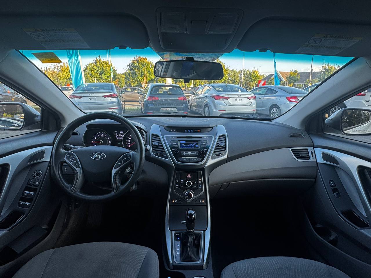 2014 Hyundai Elantra GL**SAAQ CERTIFIEE**SIEGES CHAUFFNATS**BLUETOOTH**BAS KILOMETRAGE** Image principale