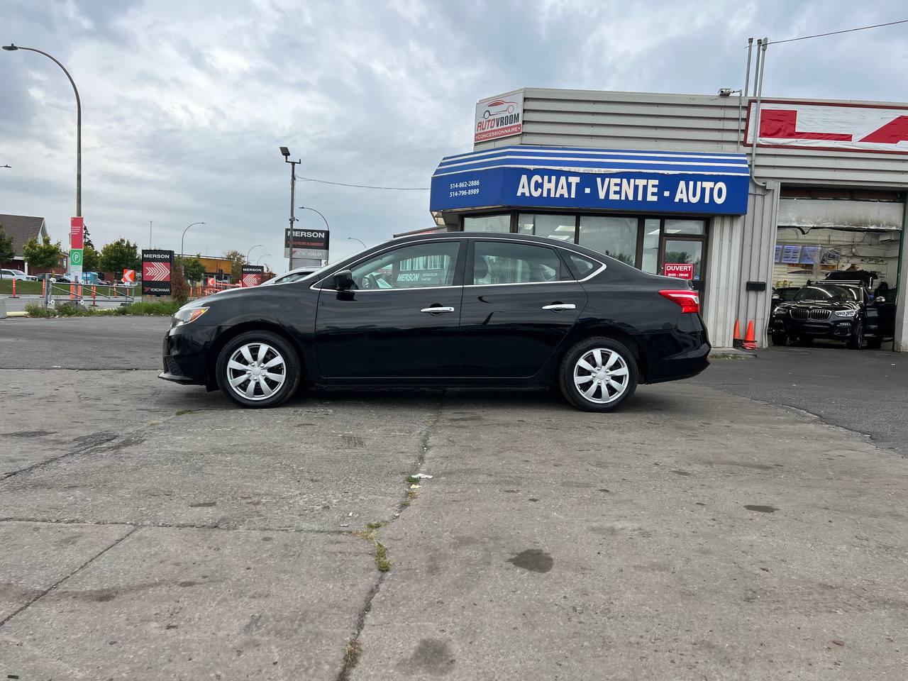 2017 Nissan Sentra S**Jamais accidente** Image principale