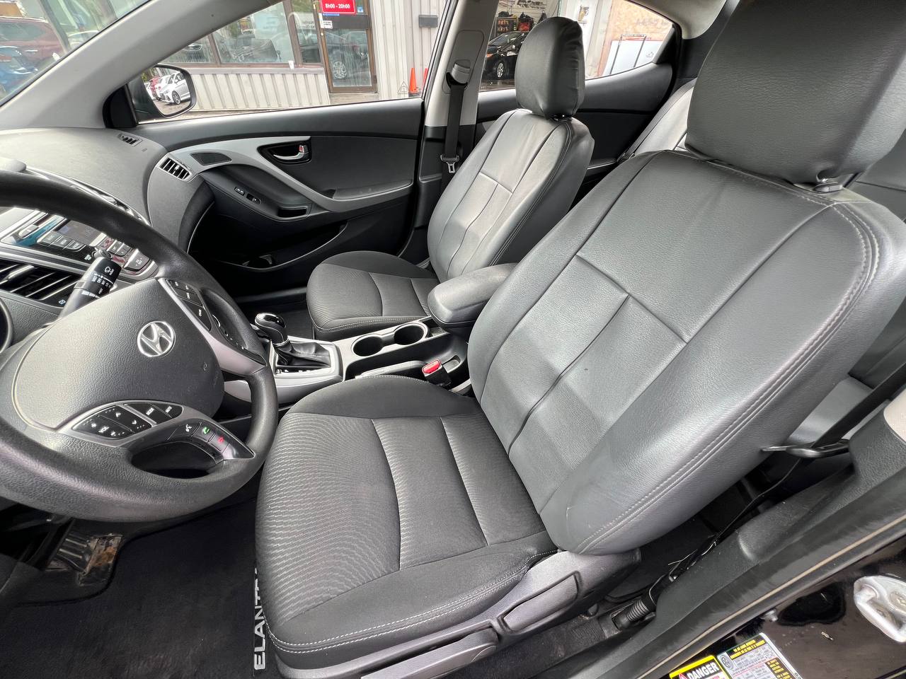 2015 Hyundai Elantra GL**SIEGES CHAUFFANTS** Image principale