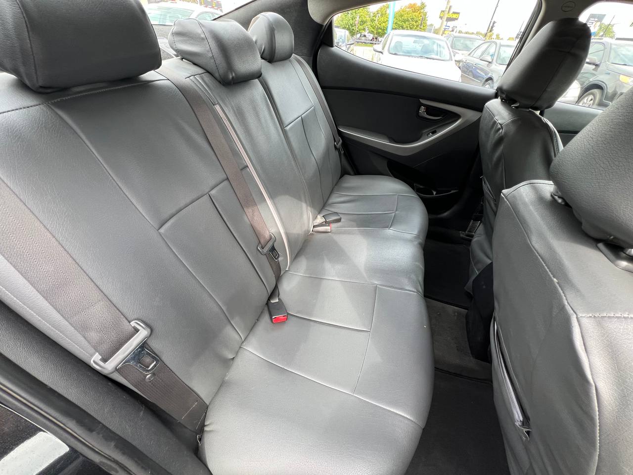 2015 Hyundai Elantra GL**SIEGES CHAUFFANTS** Image principale