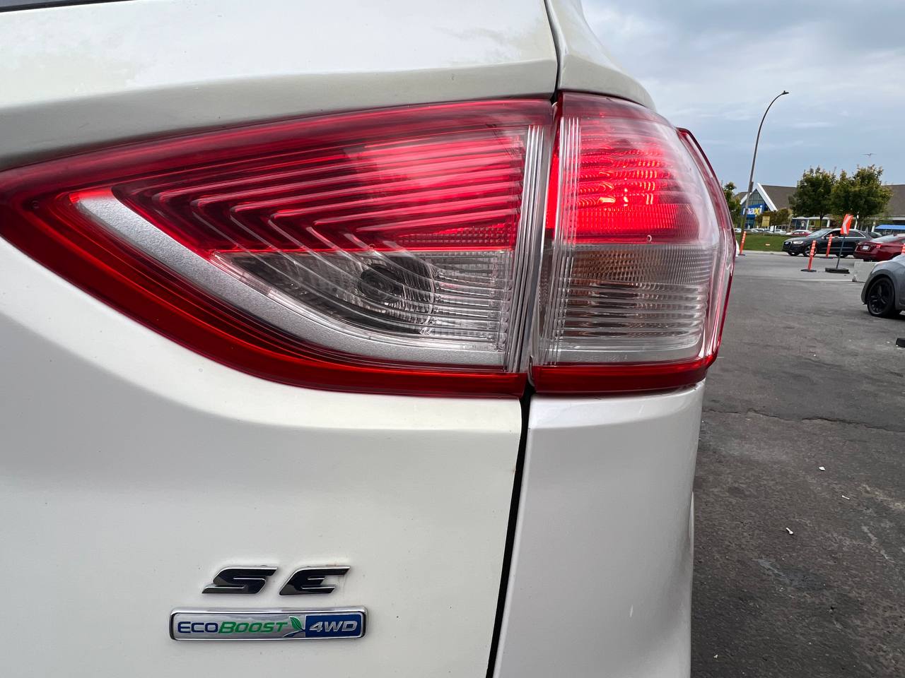 2014 Ford Escape SE**AWD**Jamais Accidente**CamÉra de Recul**SIEGES CHAUFFANTS**MAGS** Image principale