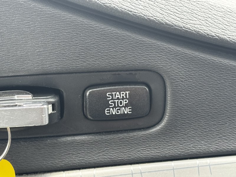 2009 Volvo XC70 3.2L**AWD**TOIT OUVRANT**SIEGES CHAUFFNATS**CUIR**PUSH TO STRAT** Main Image