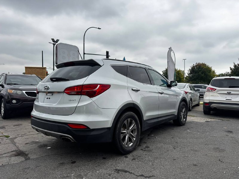 2014 Hyundai Santa Fe Sport Premium**Jamais Accidente**SIEGES CHAUFFNATS AVANT ET ARRIERE**VOLANT CHAUFFNATS**Financement 1Ère, 2e et 3e chance !! 100% ApprouvÉ Image principale