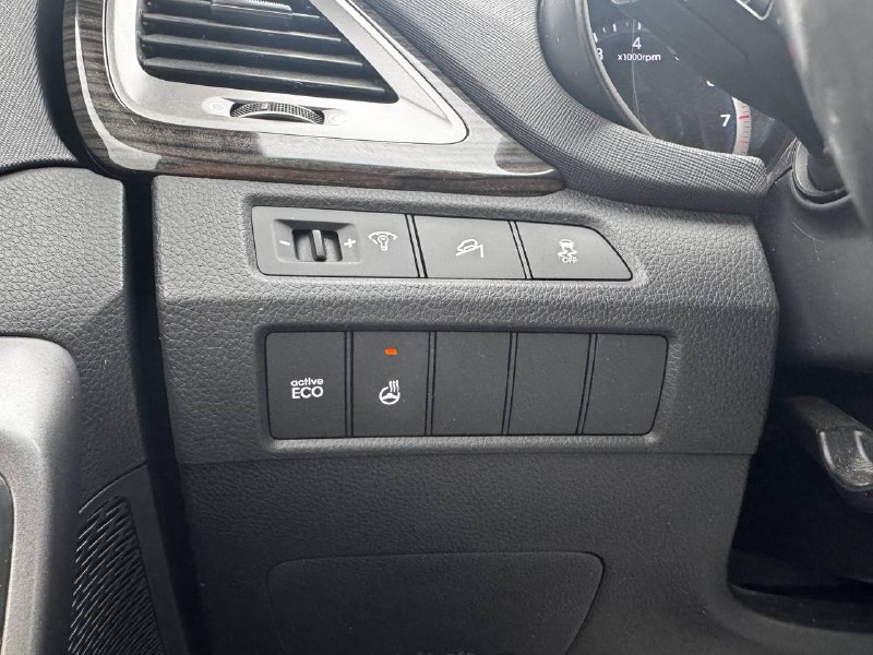 2014 Hyundai Santa Fe Sport Premium**Jamais Accidente**SIEGES CHAUFFNATS AVANT ET ARRIERE**VOLANT CHAUFFNATS**Financement 1Ère, 2e et 3e chance !! 100% ApprouvÉ Image principale