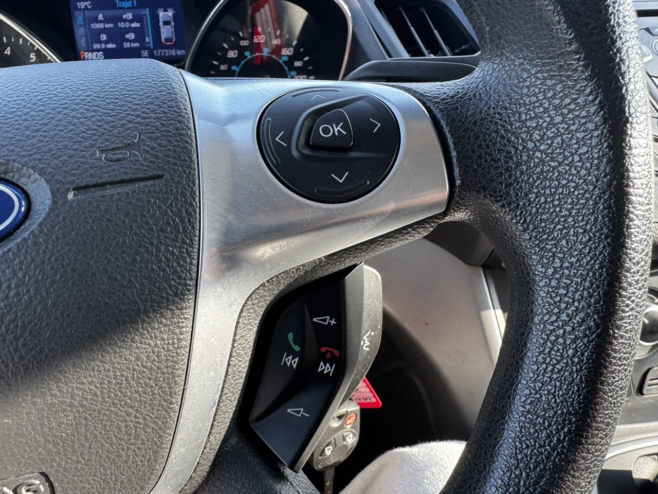 2014 Ford Escape SE**AWD**Jamais Accidente**CAMERA DE RECULE**SIEGES CHAUFFNATS**Financement 1Ère, 2e et 3e chance !! 100% ApprouvÉ Image principale