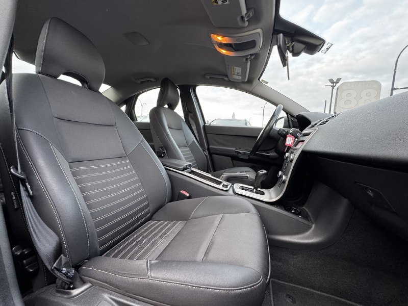 2008 Volvo S40 S40**CUIR**SIEGES CHAUFFNTAS**ANGLE MORT** Image principale