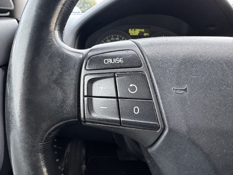 2008 Volvo S40 S40**CUIR**SIEGES CHAUFFNTAS**ANGLE MORT** Image principale