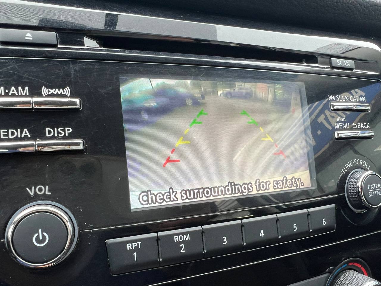 2017 Nissan Rogue SV**Jamais Accidente**CAMERA DE RECULE**SIEGES CHAUFFNATS** Image principale