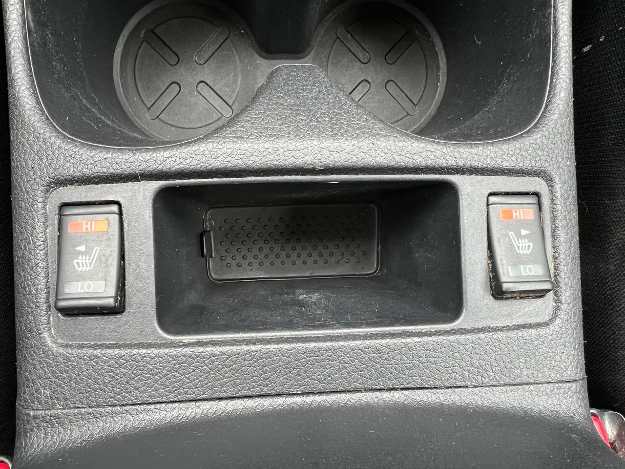 2017 Nissan Rogue SV**Jamais Accidente**CAMERA DE RECULE**SIEGES CHAUFFNATS** Image principale