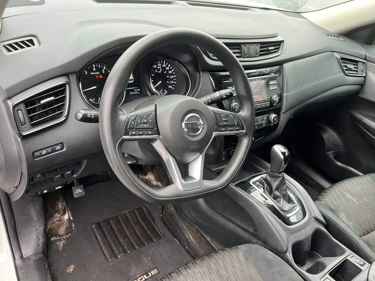 2017 Nissan Rogue SV**Jamais Accidente**CAMERA DE RECULE**SIEGES CHAUFFNATS** Image principale