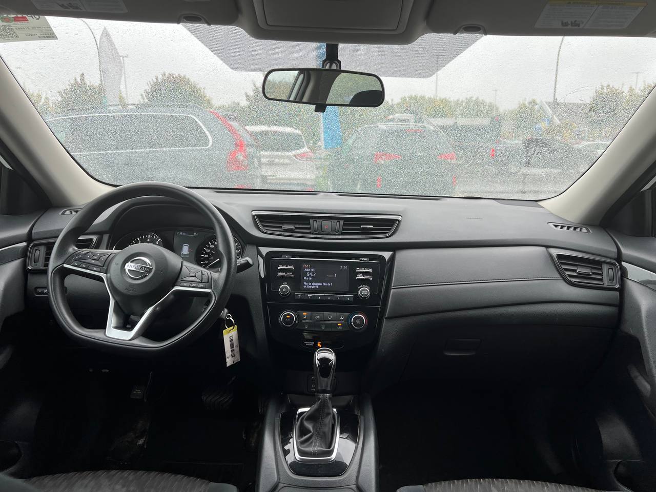 2017 Nissan Rogue SV**Jamais Accidente**CAMERA DE RECULE**SIEGES CHAUFFNATS** Image principale