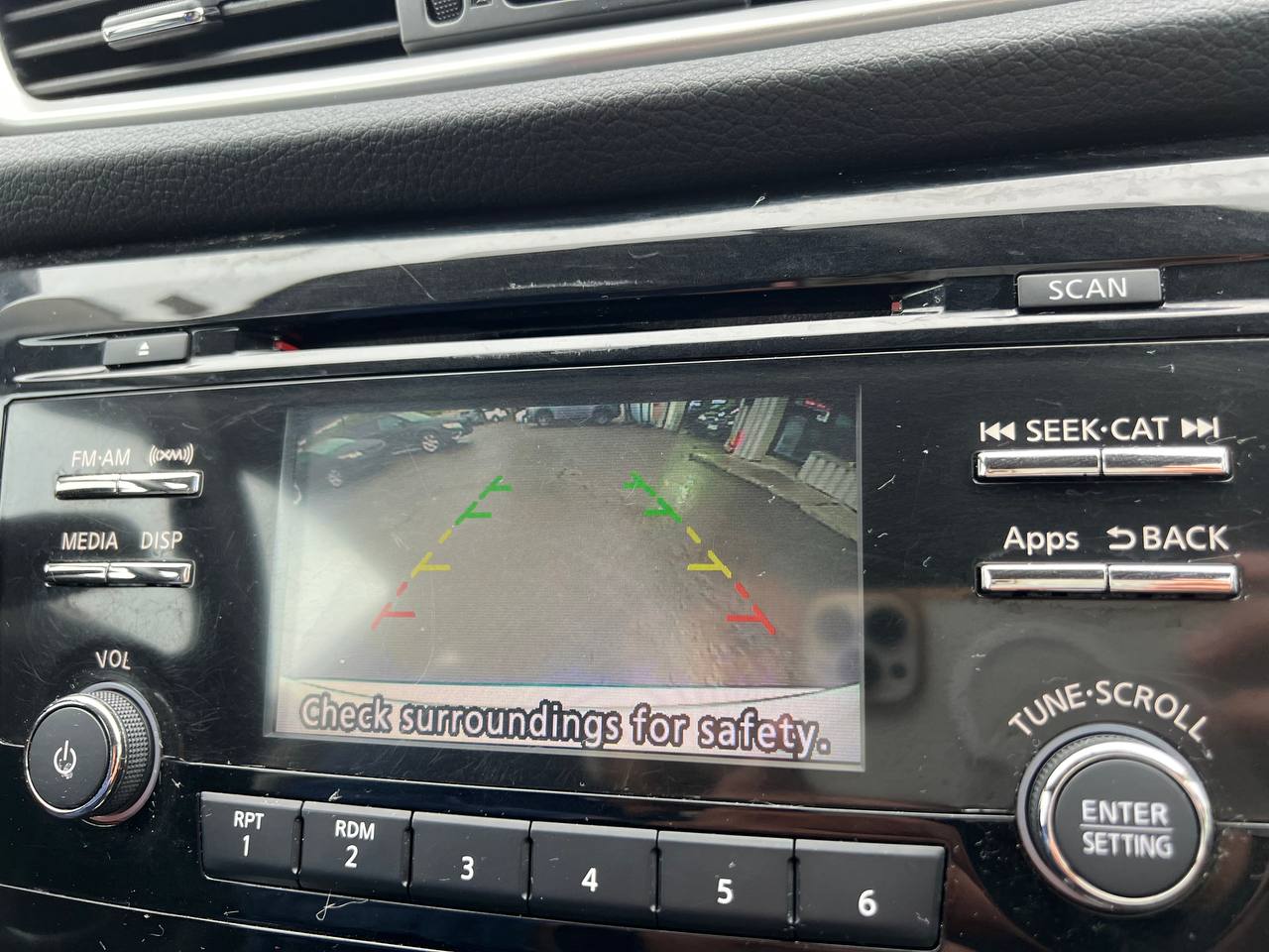 2015 Nissan Rogue SV**AWD**SAAQ CERTIFIEE**Un Proprietaire**TOIT OUVRANT PANORAMIQUE**CAMERA DE RECULE**SIEGES CHAUFFNATS**Mags** Image principale