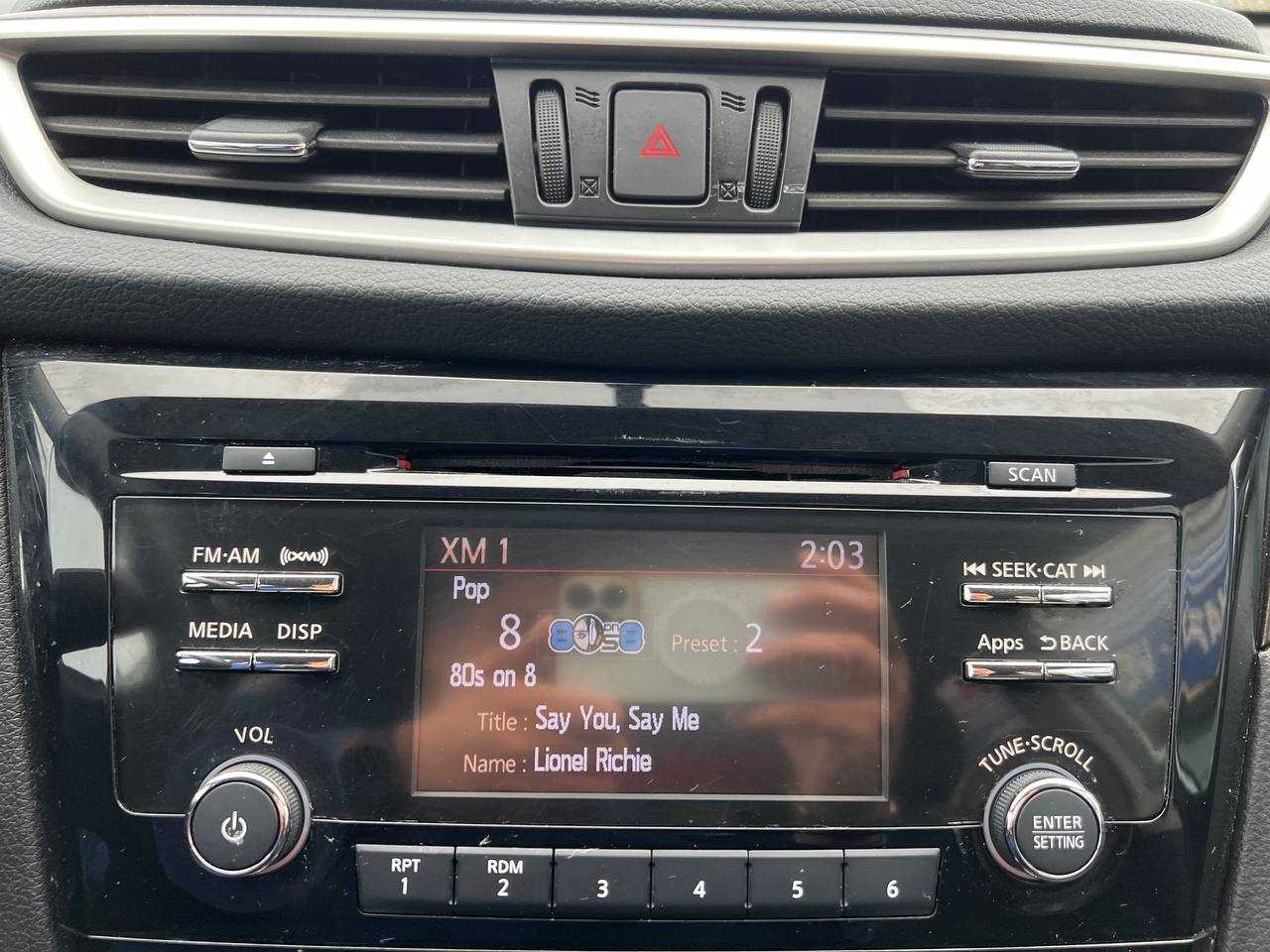 2015 Nissan Rogue SV**AWD**SAAQ CERTIFIEE**Un Proprietaire**TOIT OUVRANT PANORAMIQUE**CAMERA DE RECULE**SIEGES CHAUFFNATS**Mags** Image principale