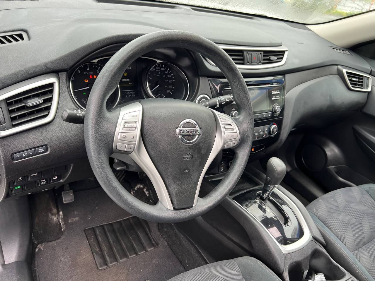 2015 Nissan Rogue SV**AWD**SAAQ CERTIFIEE**Un Proprietaire**TOIT OUVRANT PANORAMIQUE**CAMERA DE RECULE**SIEGES CHAUFFNATS**Mags** Image principale