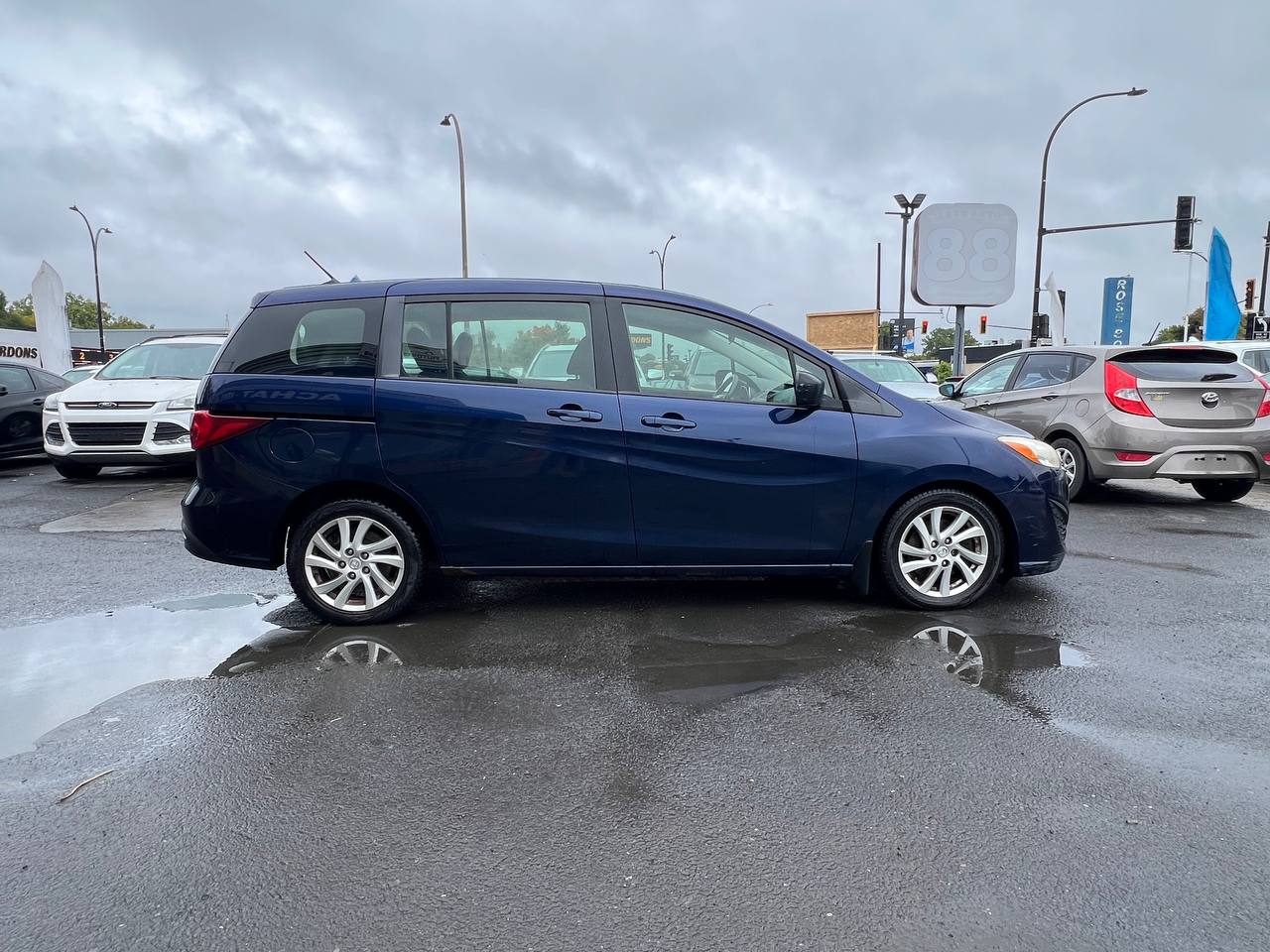 2012 Mazda 5 GS**Jamais Accidente**6 PASSAGERS**Mags** Image principale