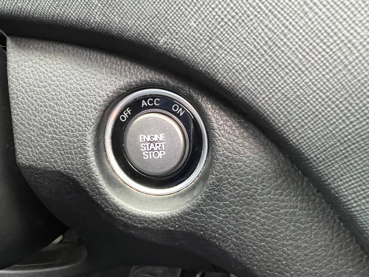 2014 Hyundai Santa Fe Sport SE**AWD**Jamais Accidente**TOIT OUVRANT PANORAMIQUE**SIEGE EN CUIR**CAMERA DE RECUL**SIEGES CHAUFFNATS AVANT ET ARRIERE**VOLANT CHAUFFNATS**MAGS** Image principale
