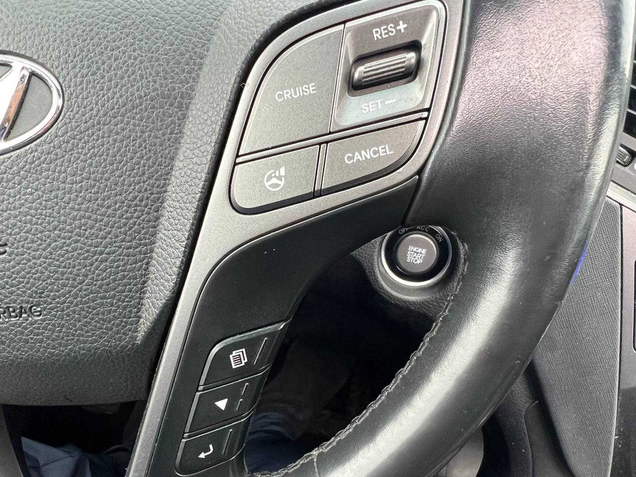 2014 Hyundai Santa Fe Sport SE**AWD**Jamais Accidente**TOIT OUVRANT PANORAMIQUE**SIEGE EN CUIR**CAMERA DE RECUL**SIEGES CHAUFFNATS AVANT ET ARRIERE**VOLANT CHAUFFNATS**MAGS** Image principale