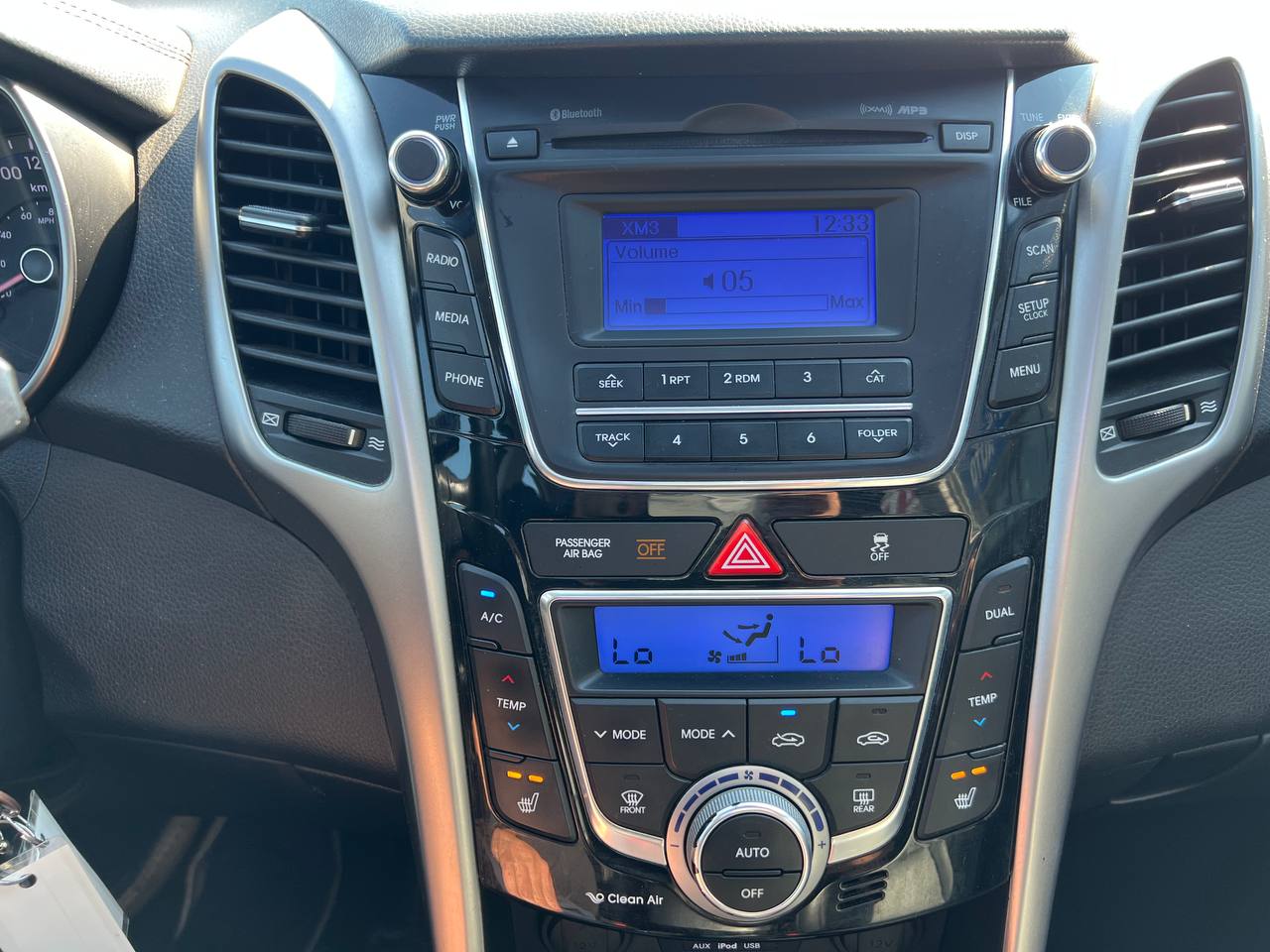 2013 Hyundai Elantra GT SE**SAAQ CERTIFIEE**TOIT OUVRANT PANORAMIQUE**Sieges en Cuir**SIEGES CHAUFFNATS**MAGS** Image principale