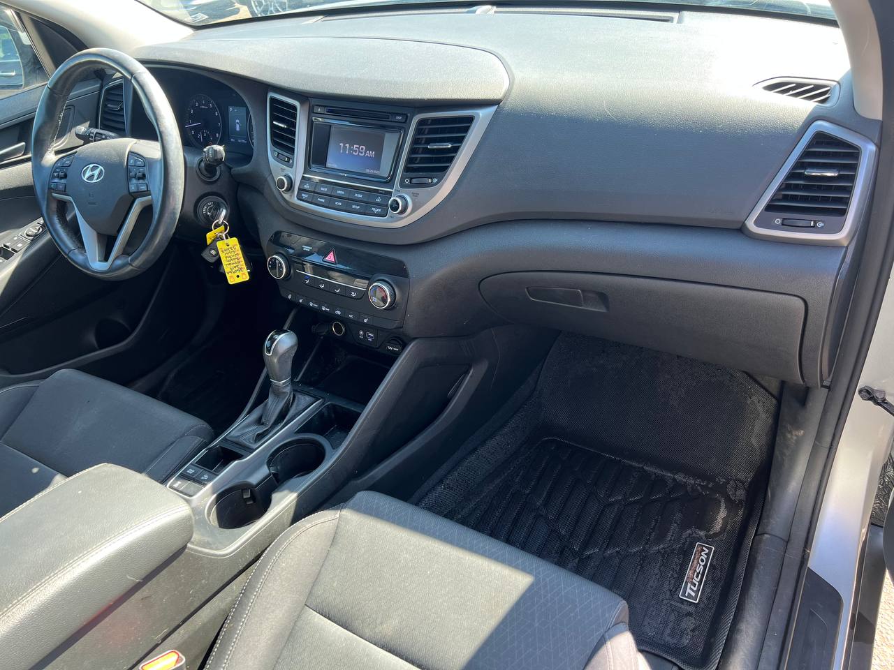 2017 Hyundai Tucson Premium**AWD**SAAQ CERTIFIEE**CamÉra de Recul**Volant Chauffant**SIEGES CHAUFFNATS AVANT ET ARRIERE**ANGLE MORT**MAGS** Image principale