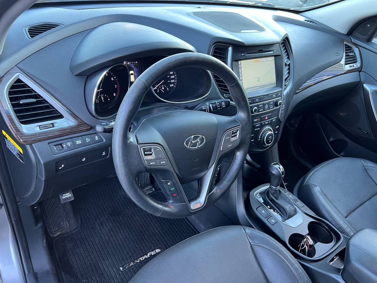 2017 Hyundai Santa Fe Sport Limited**AWD**Jamais Accidente**SAAQ CERTIFIEE**TOIT OUVRANT PANORAMIQUE**SIEGE EN CUIR**CAMERA DE RECUL**SIEGES CHAUFFNATS AVANT ET ARRIERE**Siege Ventile**Volant Chauffant**Navigation**Alerte d'angle Mort**MAGS** Image principale