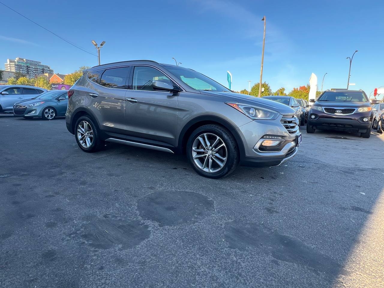 2017 Hyundai Santa Fe Sport Limited**AWD**Jamais Accidente**SAAQ CERTIFIEE**TOIT OUVRANT PANORAMIQUE**SIEGE EN CUIR**CAMERA DE RECUL**SIEGES CHAUFFNATS AVANT ET ARRIERE**Siege Ventile**Volant Chauffant**Navigation**Alerte d'angle Mort**MAGS** Image principale