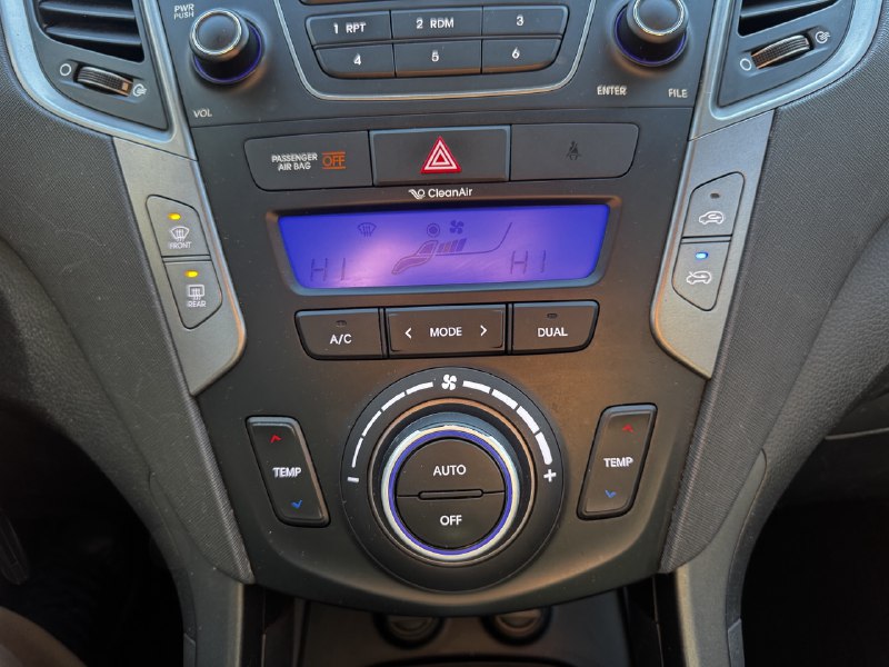 2016 Hyundai Santa Fe Sport Premium**Jamais Accidente**SAAQ CERTIFIEE****SIEGES CHAUFFNATS AVANT ET ARRIERE**VOLANT CHAUFFANTS**MAGS** Image principale