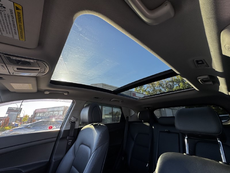 2017 Hyundai Tucson SE**AWD**SAAQ CERTIFIEE**TOIT PANORAMIQUE**SIEGES CHAUFFNATS**CAMERA DE RECULE**MAGS**VOLANT CHAUFFNATS** Image principale