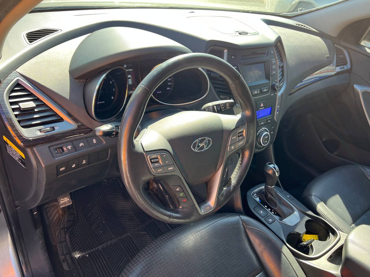2014 Hyundai Santa Fe Sport SE**AWD**SAAQ CERTIFIEE**TOIT OUVRANT PANORAMIQUE**SIEGE EN CUIR**CAMERA DE RECUL**SIEGES CHAUFFNATS AVANT ET ARRIERE**VOLANT CHAUFFNATS**MAGS** Image principale