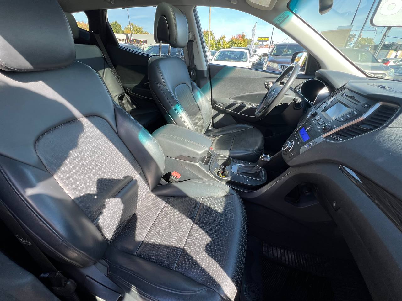 2014 Hyundai Santa Fe Sport SE**AWD**SAAQ CERTIFIEE**TOIT OUVRANT PANORAMIQUE**SIEGE EN CUIR**CAMERA DE RECUL**SIEGES CHAUFFNATS AVANT ET ARRIERE**VOLANT CHAUFFNATS**MAGS** Image principale