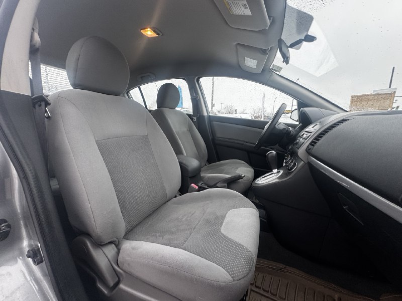 2012 Nissan Sentra 2.0**S**MAGS** Main Image