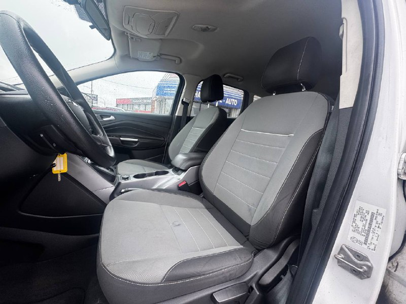 2014 Ford Escape SE**AWD**Jamais Accidente**CamÉra de Recul**SIEGES CHAUFFANTS**MAGS** Main Image