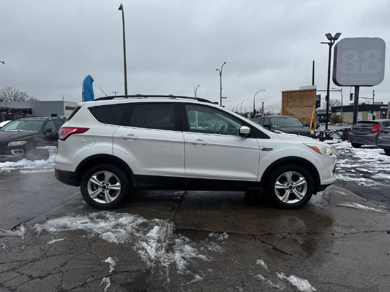 2014 Ford Escape SE**AWD**Jamais Accidente**CamÉra de Recul**SIEGES CHAUFFANTS**MAGS** Main Image