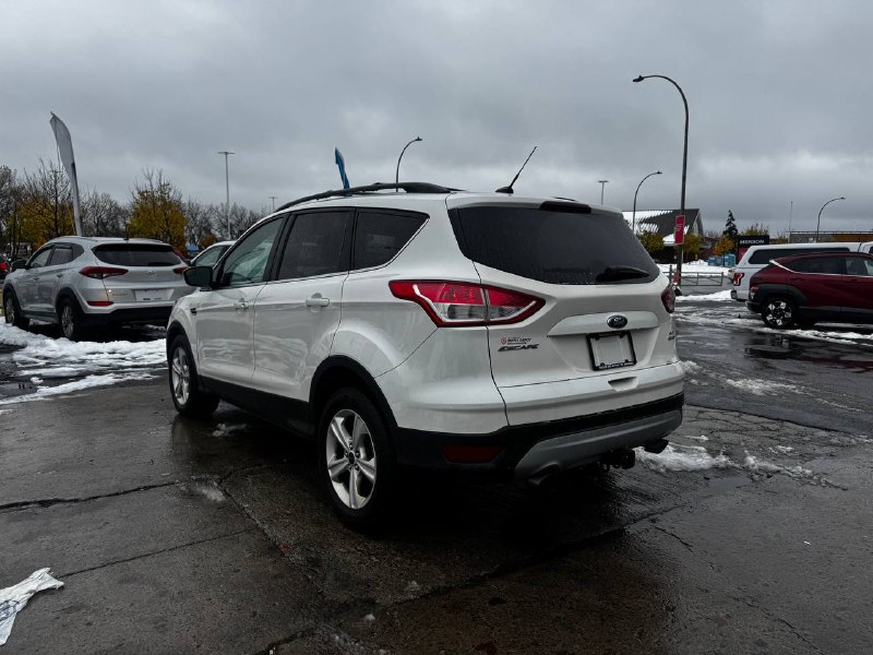 2014 Ford Escape SE**AWD**Jamais Accidente**CamÉra de Recul**SIEGES CHAUFFANTS**MAGS** Main Image