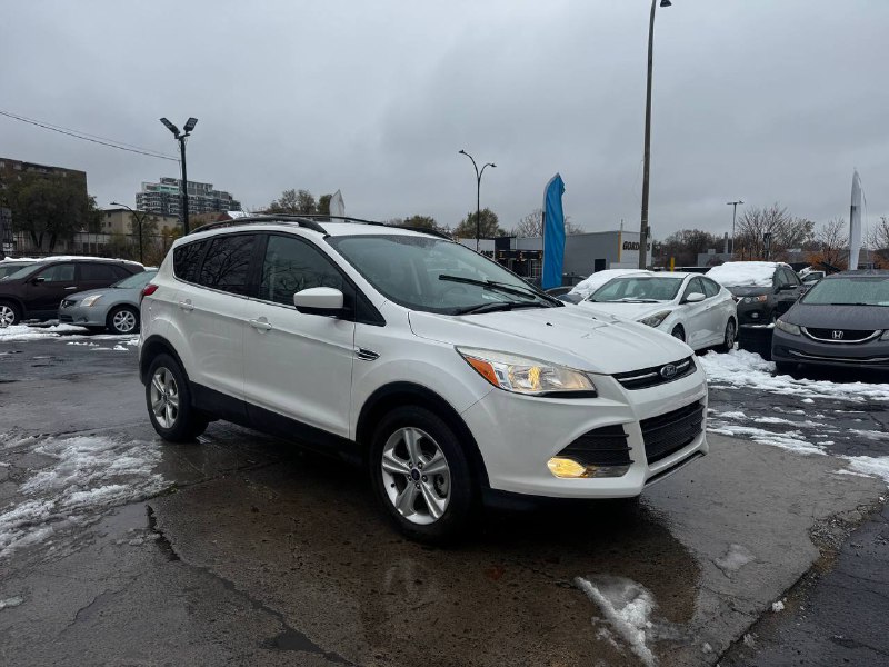 2014 Ford Escape SE**AWD**Jamais Accidente**CamÉra de Recul**SIEGES CHAUFFANTS**MAGS** Main Image