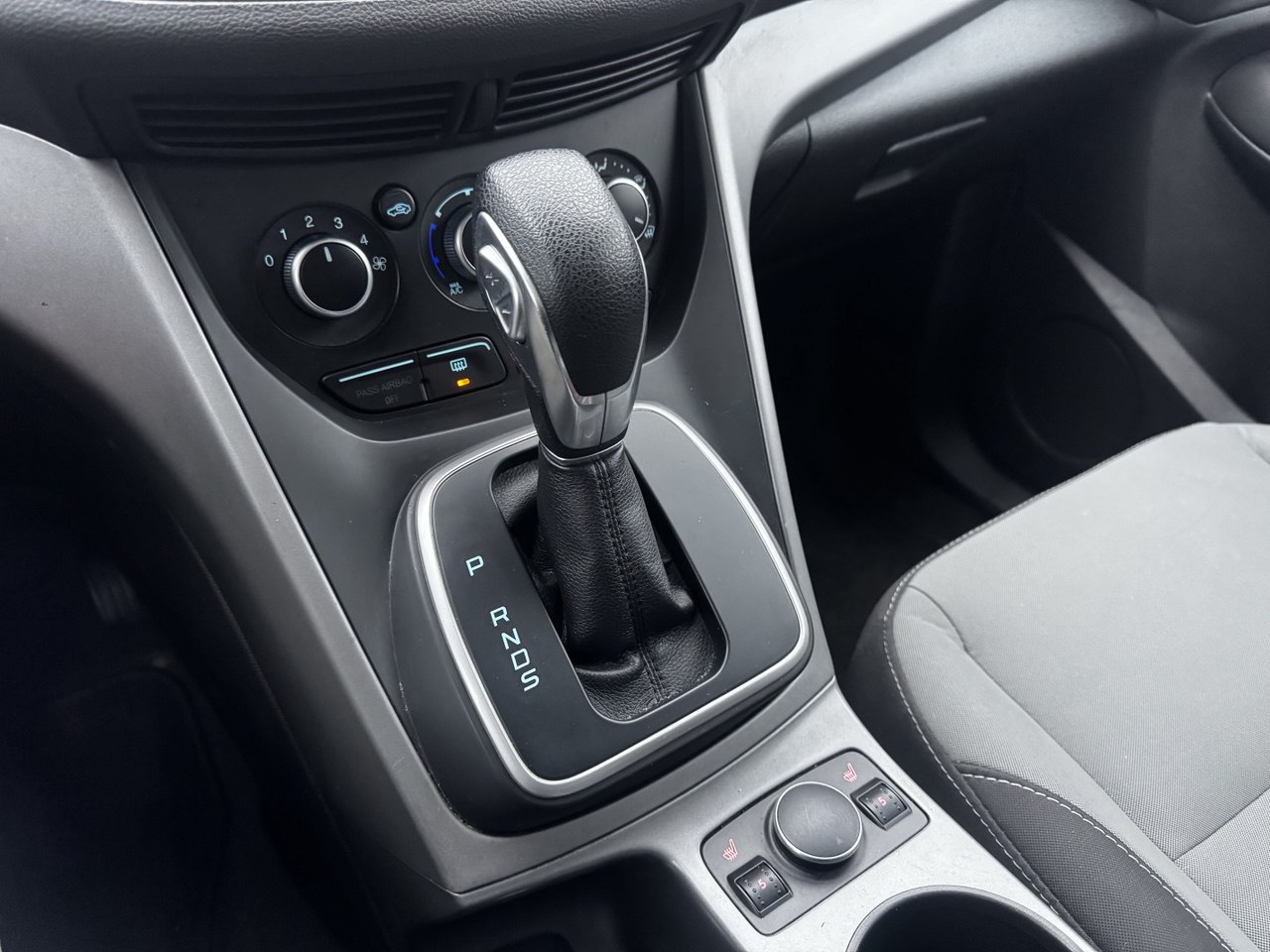 2014 Ford Escape SE**AWD**Jamais Accidente**CAMERA DE RECULE**SIEGES CHAUFFNATS**Financement 1Ère, 2e et 3e chance !! 100% ApprouvÉ Main Image