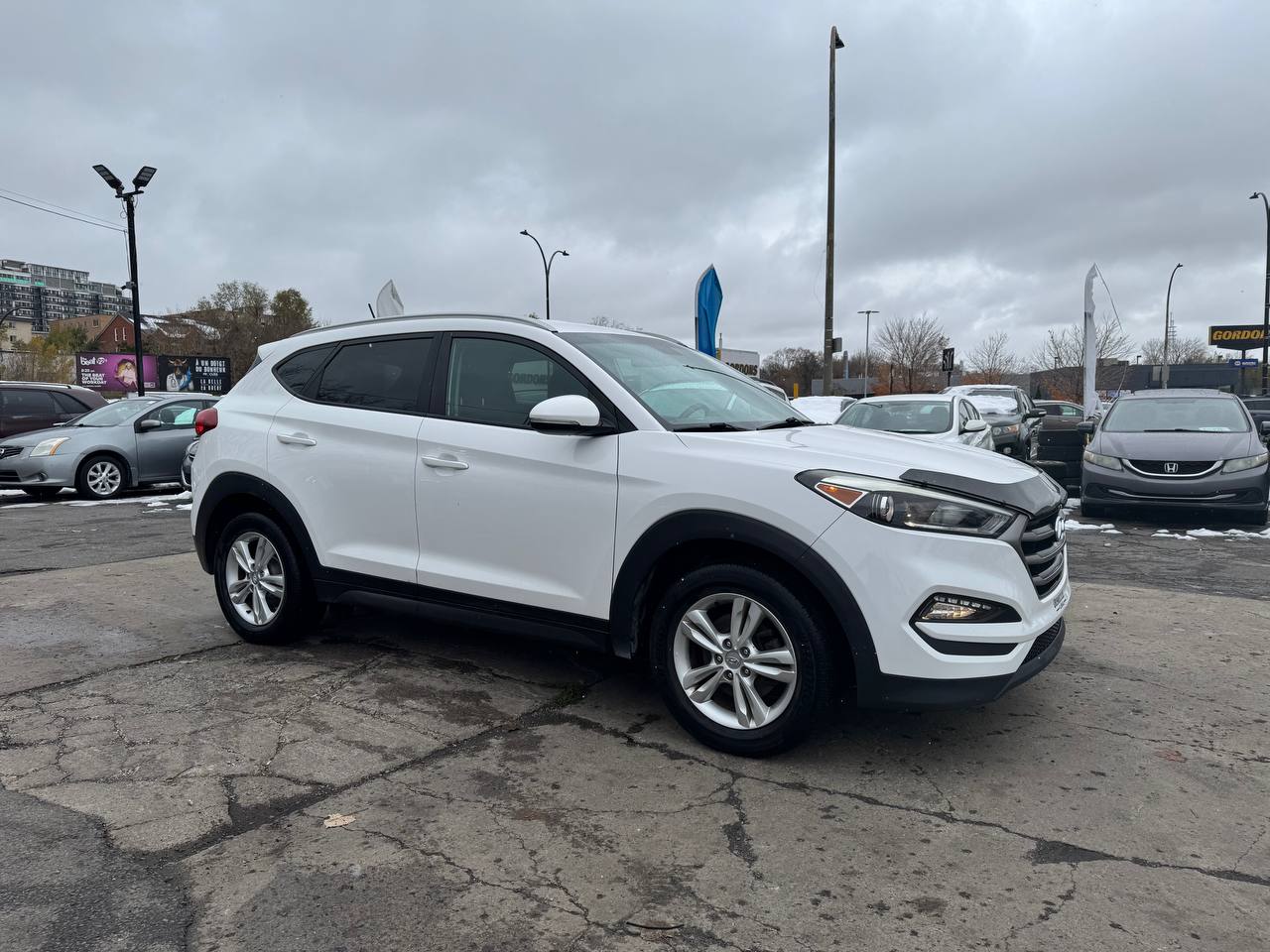 2016 Hyundai Tucson Premium **SIÈGES CHAUFFANTS AVANT ET ARRIÈRE**CAMERA DE RECUL**DÉTÉCTEUR D'ANGLES MORTS** Main Image
