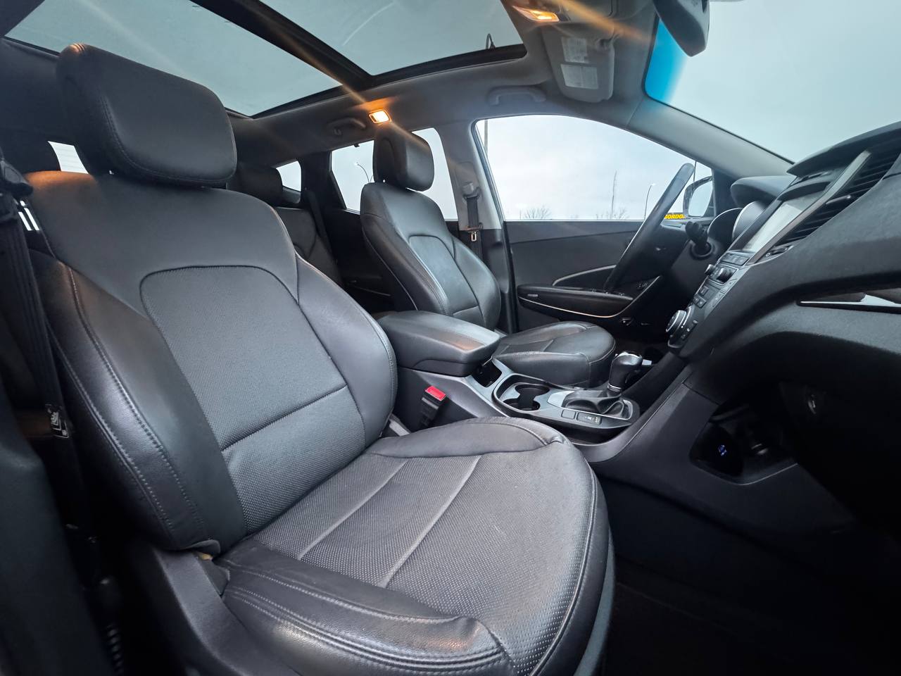 2017 Hyundai Santa Fe Sport Limited**AWD**Jamais Accidente**SAAQ CERTIFIEE**TOIT OUVRANT PANORAMIQUE**SIEGE EN CUIR**CAMERA DE RECUL**SIEGES CHAUFFNATS AVANT ET ARRIERE**Siege Ventile**Volant Chauffant**Navigation**Alerte d'angle Mort**MAGS** Main Image