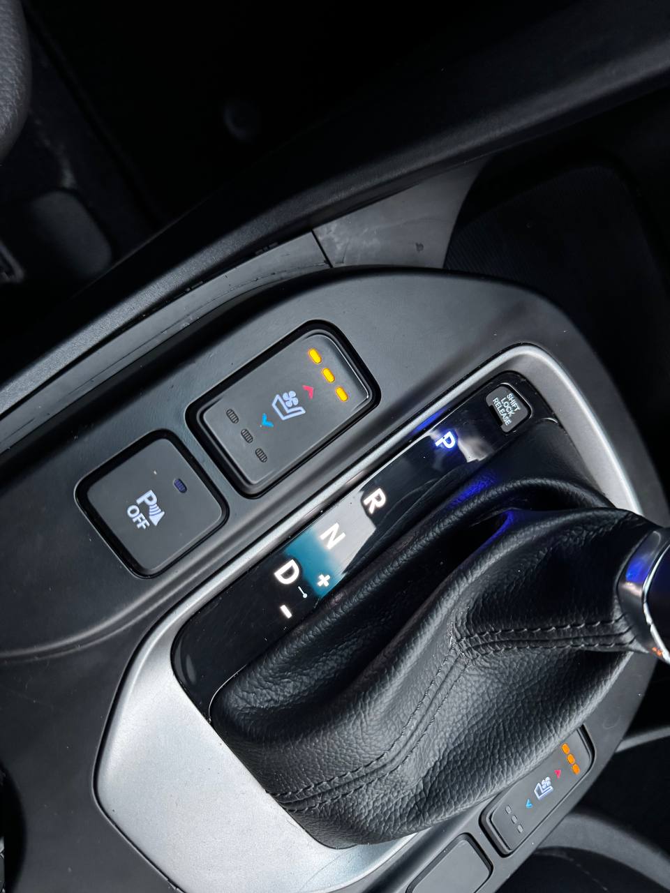 2017 Hyundai Santa Fe Sport Limited**AWD**Jamais Accidente**SAAQ CERTIFIEE**TOIT OUVRANT PANORAMIQUE**SIEGE EN CUIR**CAMERA DE RECUL**SIEGES CHAUFFNATS AVANT ET ARRIERE**Siege Ventile**Volant Chauffant**Navigation**Alerte d'angle Mort**MAGS** Main Image