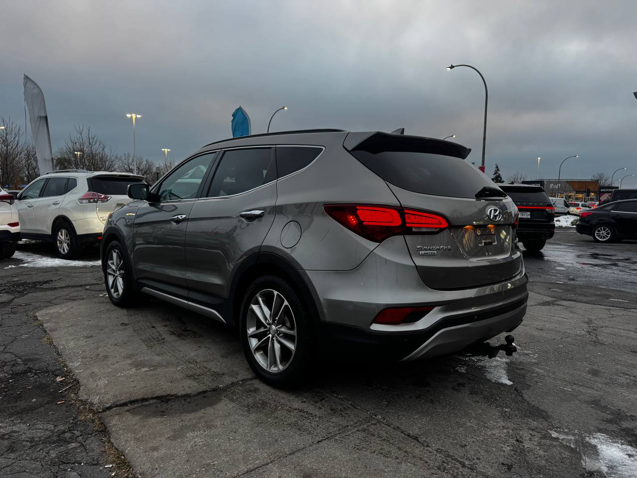 2017 Hyundai Santa Fe Sport Limited**AWD**Jamais Accidente**SAAQ CERTIFIEE**TOIT OUVRANT PANORAMIQUE**SIEGE EN CUIR**CAMERA DE RECUL**SIEGES CHAUFFNATS AVANT ET ARRIERE**Siege Ventile**Volant Chauffant**Navigation**Alerte d'angle Mort**MAGS** Main Image