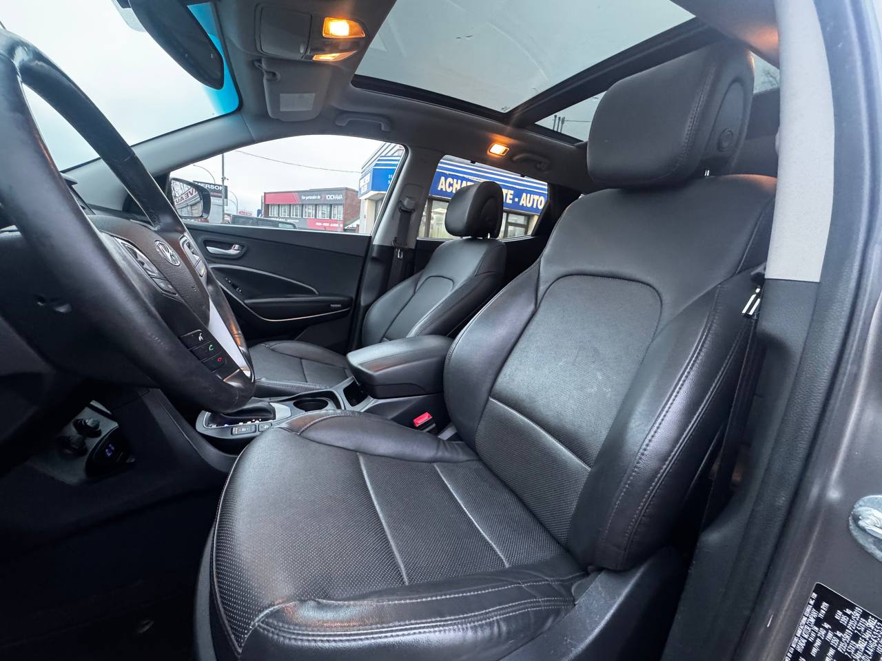 2017 Hyundai Santa Fe Sport Limited**AWD**Jamais Accidente**SAAQ CERTIFIEE**TOIT OUVRANT PANORAMIQUE**SIEGE EN CUIR**CAMERA DE RECUL**SIEGES CHAUFFNATS AVANT ET ARRIERE**Siege Ventile**Volant Chauffant**Navigation**Alerte d'angle Mort**MAGS** Main Image