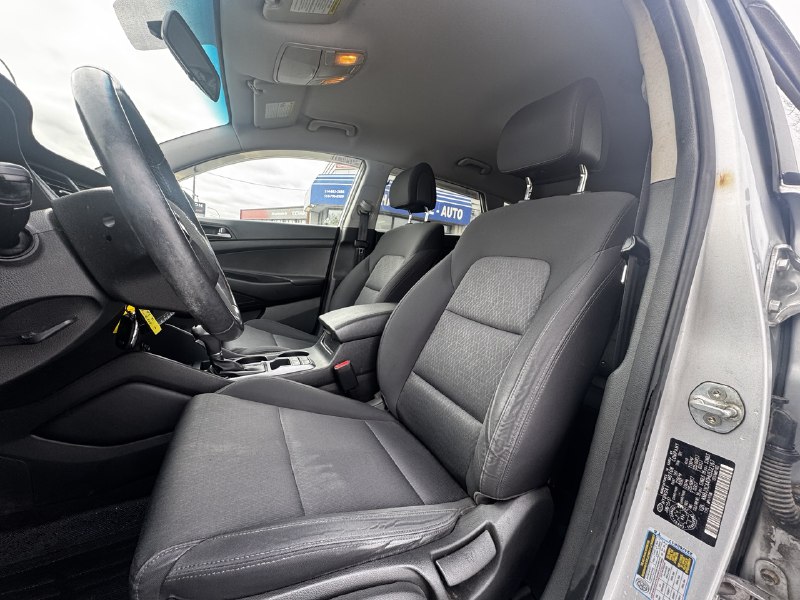 2017 Hyundai Tucson Premium**AWD**SAAQ CERTIFIEE**CamÉra de Recul**Volant Chauffant**SIEGES CHAUFFNATS AVANT ET ARRIERE**ANGLE MORT**MAGS** Main Image