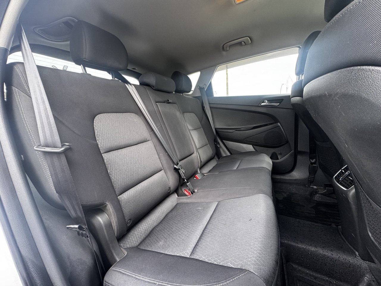 2017 Hyundai Tucson Premium**AWD**SAAQ CERTIFIEE**CamÉra de Recul**Volant Chauffant**SIEGES CHAUFFNATS AVANT ET ARRIERE**ANGLE MORT**MAGS** Main Image