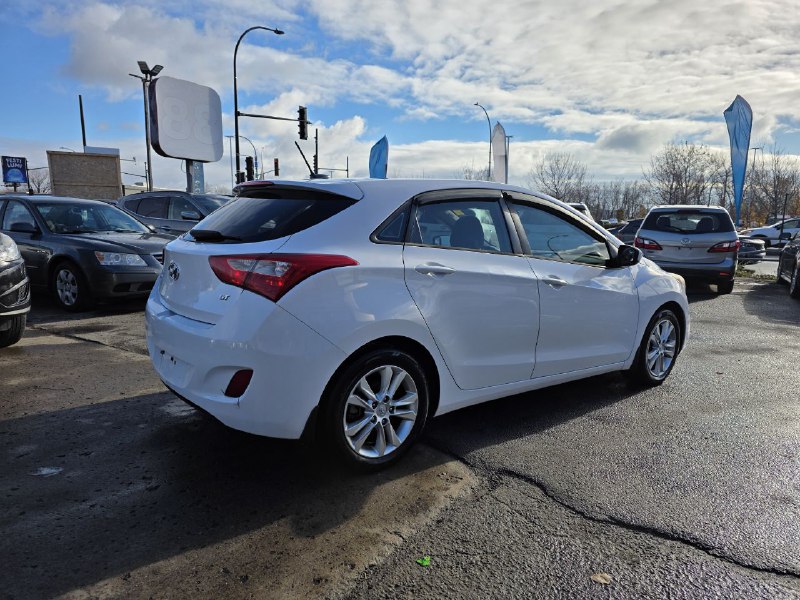 2013 Hyundai Elantra GT GLS**JAMAIS ACCIDENTEE**TOIT OUVRANT**SIÈGES CHAUFFANTS**MAGS**ACTIVE ECO** Main Image
