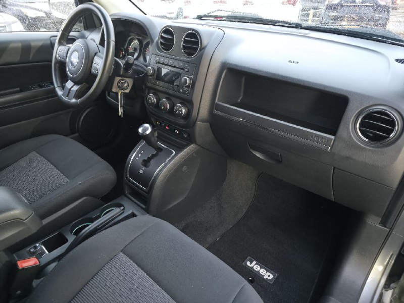 2013 Jeep Compass North**4x4**SIEGES CHAUFFNATS**MAGS** Main Image