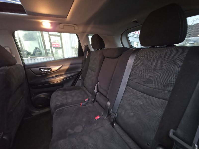 2015 Nissan Rogue **SV**TOIT PANORAMIQUE**CAMERA DE RECUL**SIEGES CHAUFFANTS**MAGS** Image principale