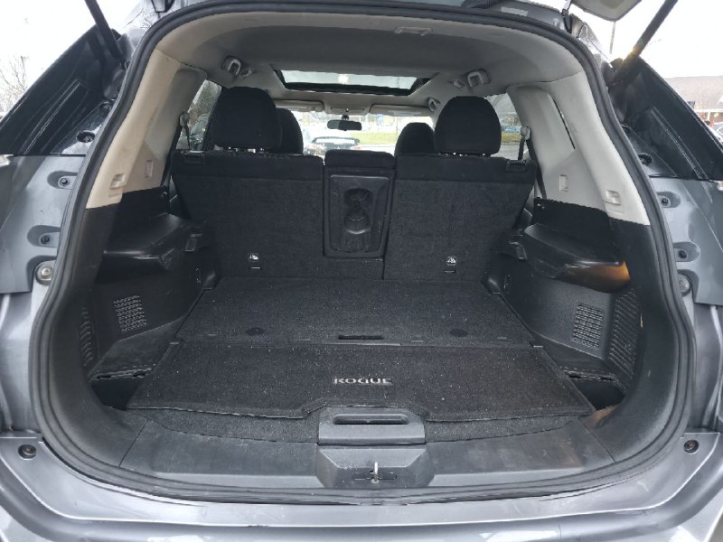 2015 Nissan Rogue **SV**TOIT PANORAMIQUE**CAMERA DE RECUL**SIEGES CHAUFFANTS**MAGS** Image principale