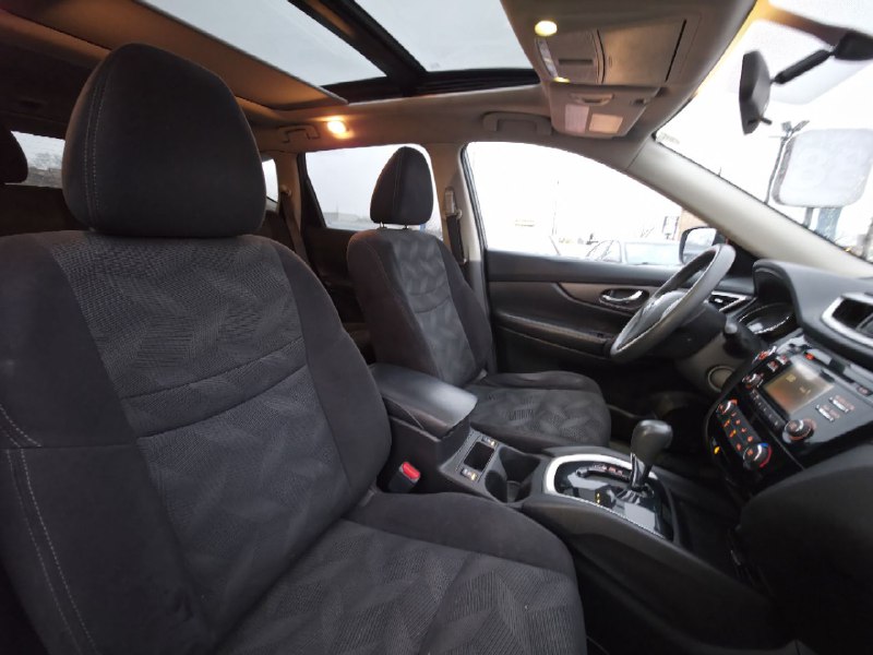 2015 Nissan Rogue **SV**TOIT PANORAMIQUE**CAMERA DE RECUL**SIEGES CHAUFFANTS**MAGS** Image principale